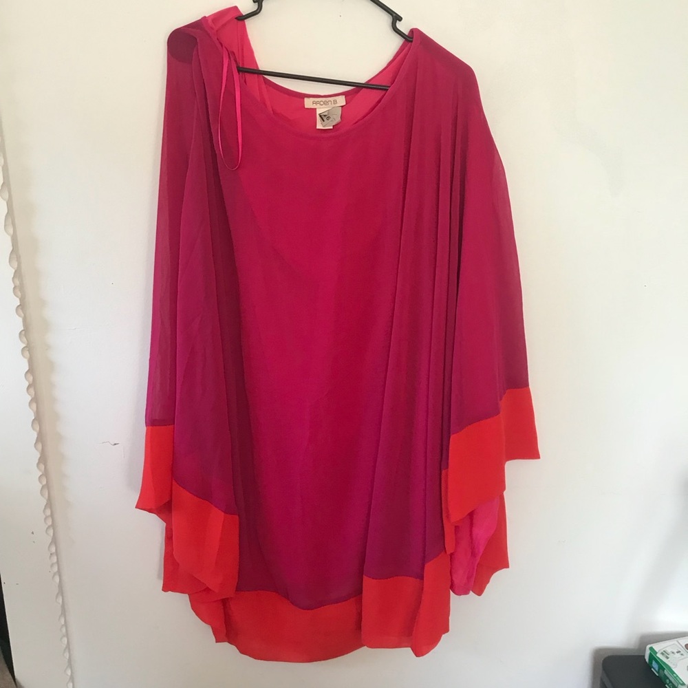 Arden b top